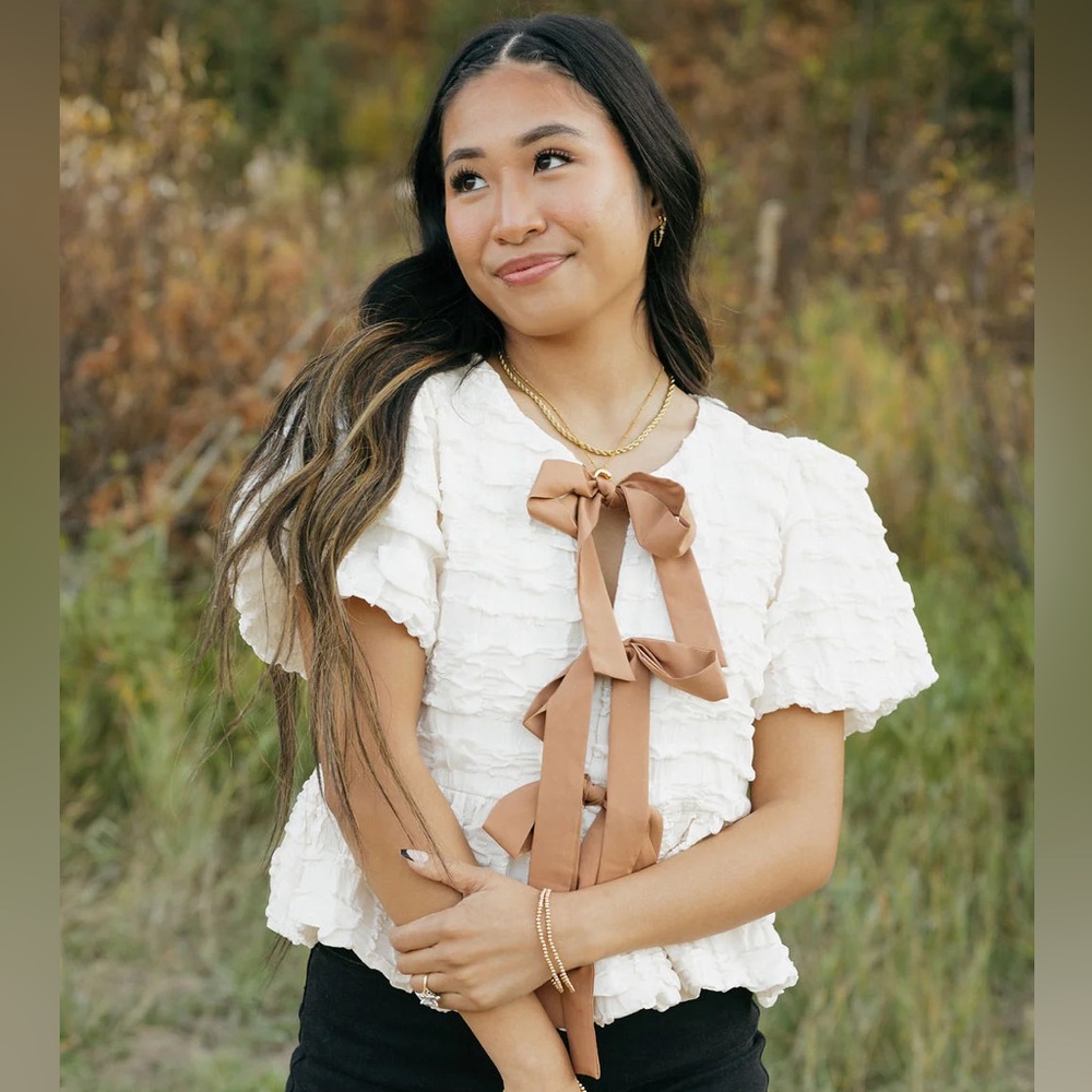 NWOT Love Olive Co. Top with Bows